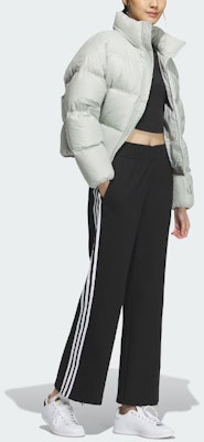 (W) 阿迪达斯Originals银灰色标志600蓬羽绒夹克. IK2798 Purchase (W) 阿迪达斯Originals银灰色标志600蓬羽绒夹克. IK2798