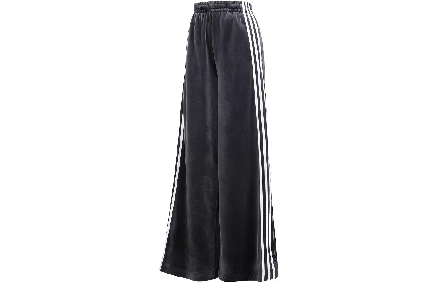 Order (W) adidas Originals Velvet Loose Track Pants Hitam 3-Stripes Retro Design. IT9405