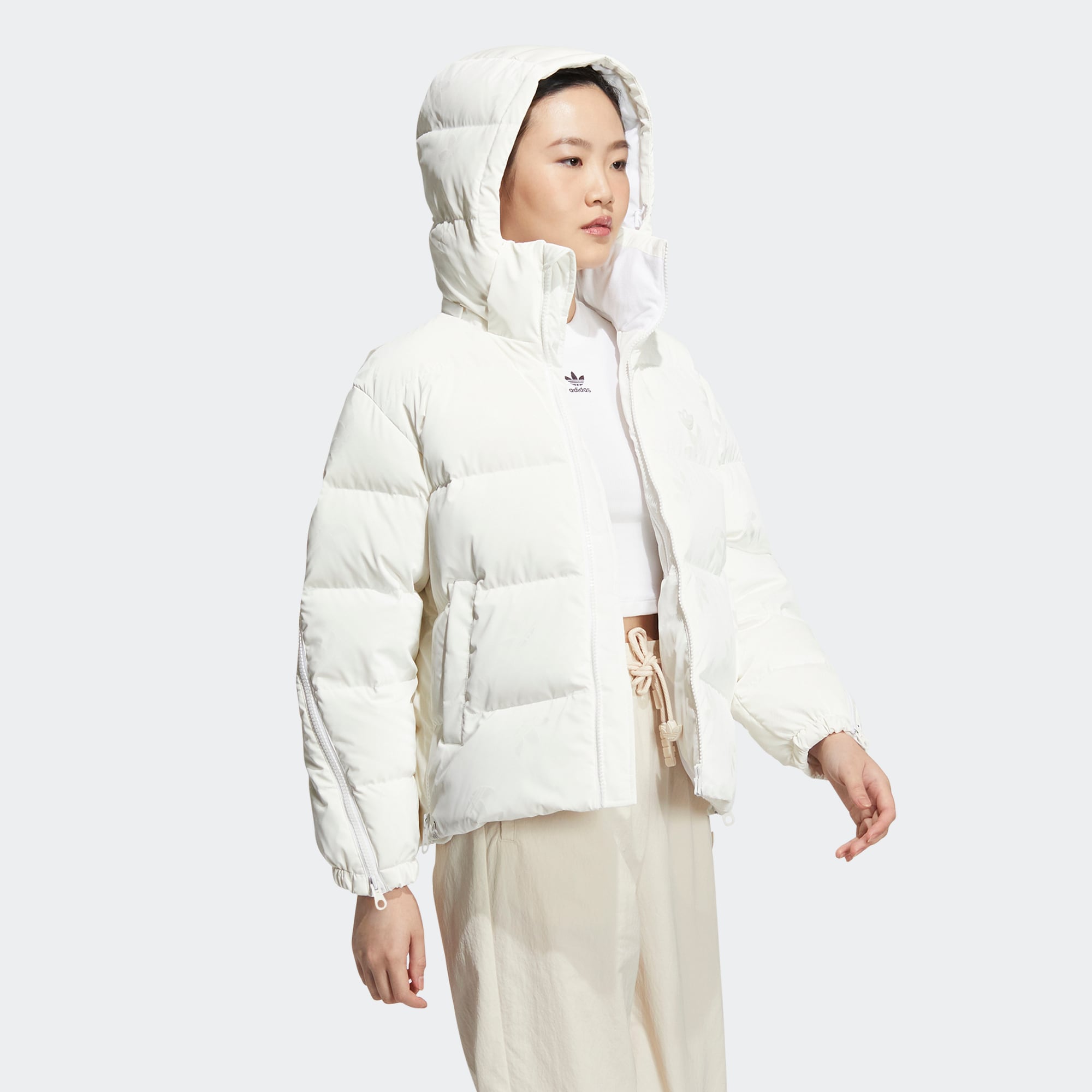Cheap (Women) adidas Originals  White Allover Print Down Jacket with Logo Patch Hooded. HS9511