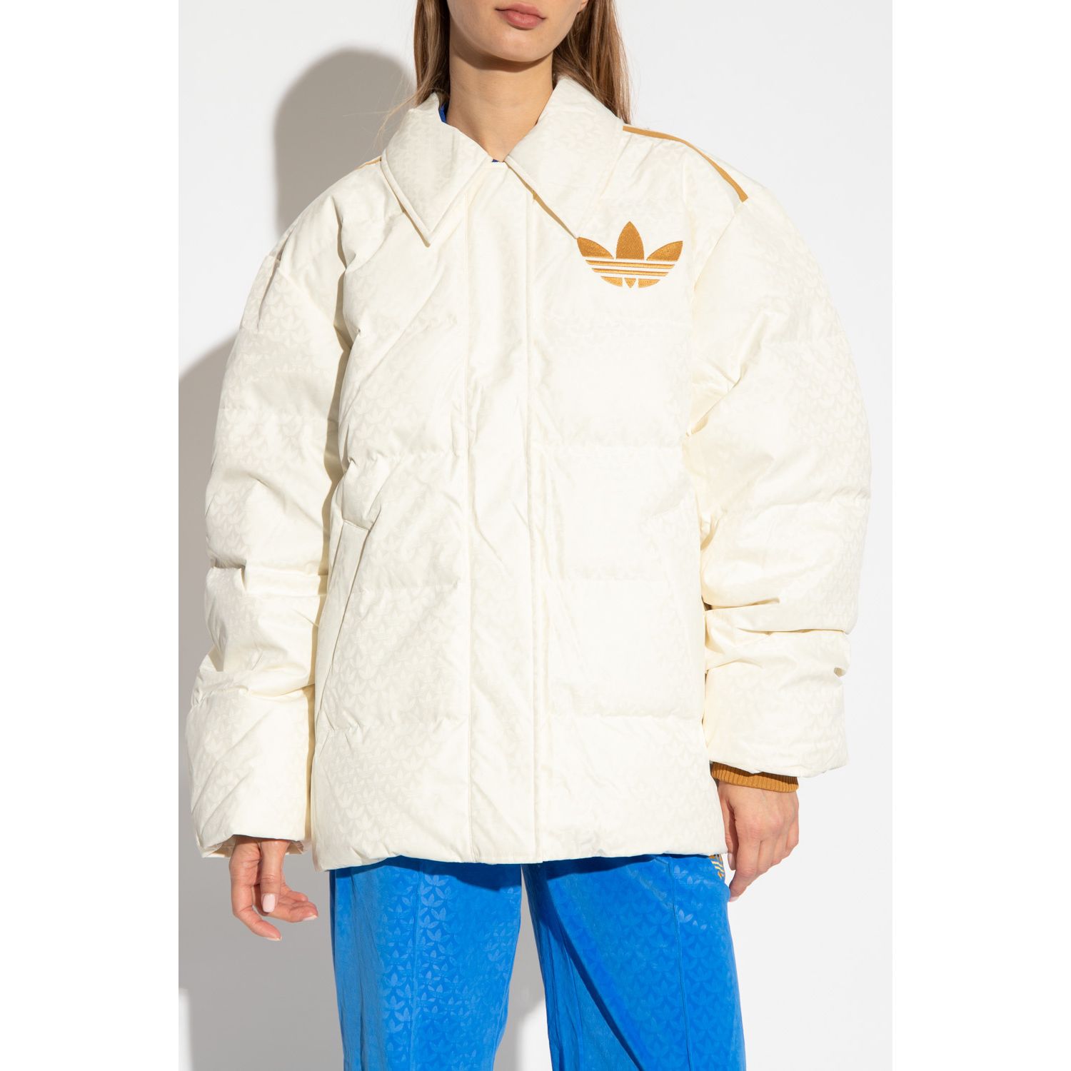 Details for (W) Chaqueta Beige adidas Originals Adicolor Heritage Now Puffer de Manga Larga. IB2024