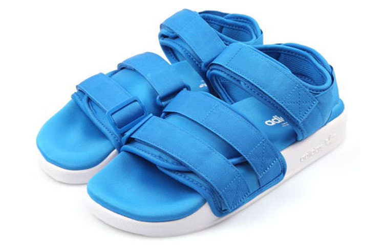 Lookbook adidas originals adilette 2.0涼鞋 藍色 女款