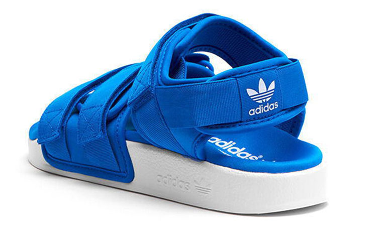 Shop adidas originals adilette 2.0涼鞋 藍色 女款