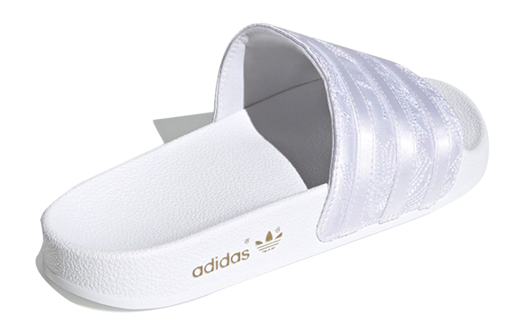 Shop (W) adidas Originals Adilette Zapatillas de Satén Bordadas EG5162