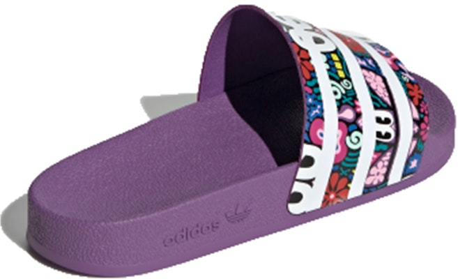 (W) Chanclas adidas Originals Adilette Slides. CG6468 Lookbook (W) Chanclas adidas Originals Adilette Slides. CG6468