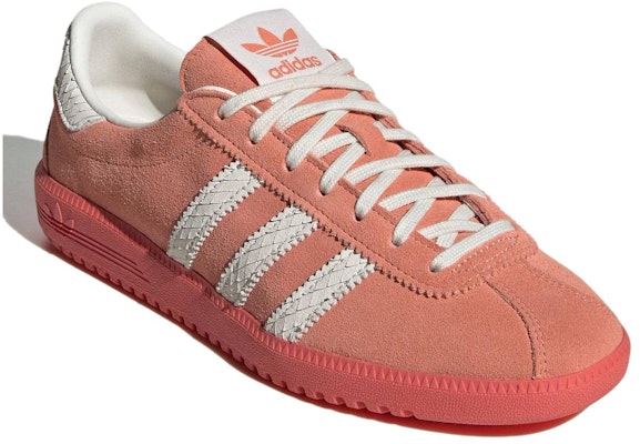 (Women) adidas originals Bermuda 'Wonder Clay' IF6559 Lookbook (Women) adidas originals Bermuda 'Wonder Clay' IF6559