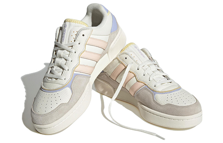Lookbook (W) adidas Originals Courtic Sepatu Sneakers ID4076