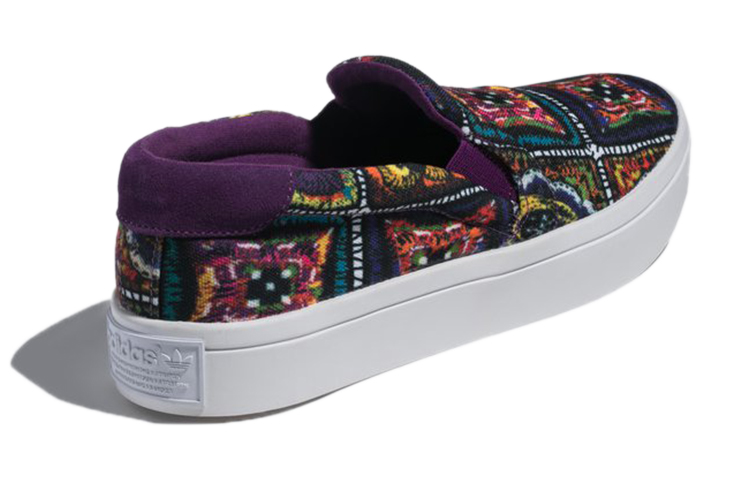 Shop adidas originals Courtvantage 女款 彩色