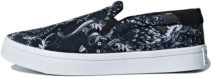 women-adidas-originals-courtvantage-slip-on-black-s79967