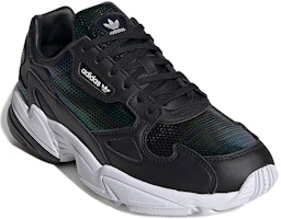 (W) 阿迪达斯W Falcon '核心黑云白神秘红宝石' EF5517 Lookbook (W) 阿迪达斯W Falcon '核心黑云白神秘红宝石' EF5517