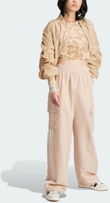 (W) 阿迪达斯经典款轻薄棒球夹克魔法米色女士三条纹 IY3422 Purchase (W) 阿迪达斯经典款轻薄棒球夹克魔法米色女士三条纹 IY3422