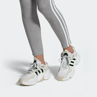 (W) adidas Originals Magmur Runner 'Putih Core Hitam' EF8997 Sizing (W) adidas Originals Magmur Runner 'Putih Core Hitam' EF8997