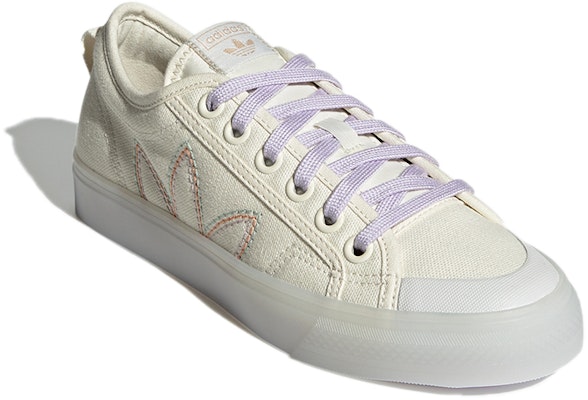 (W) adidas Originals Nizza Warna Beige GX2731 Lookbook (W) adidas Originals Nizza Warna Beige GX2731