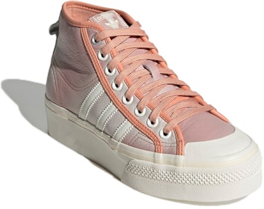 adidas originals NIZZA Platform Mid 厚底 中筒 溜板鞋 女款 米粉 Lookbook adidas originals NIZZA Platform Mid 厚底 中筒 溜板鞋 女款 米粉