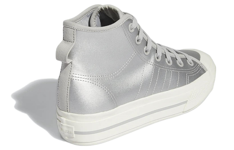 Shop adidas originals Nizza Rf Platform Mid 舒適耐磨板鞋 女款 銀色