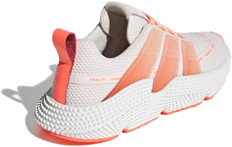 adidas originals Prophere V2 女式 白粉色 Shop adidas originals Prophere V2 女式 白粉色