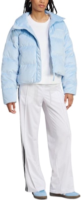 (W) adidas Originals RegenDown 天鵝絨羽絨外套 粉藍配色 JH3600 Lookbook (W) adidas Originals RegenDown 天鵝絨羽絨外套 粉藍配色 JH3600