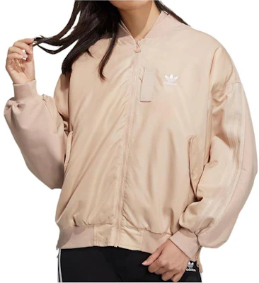 (W) 아디다스 오리지널 레트로 트랙 자켓 옐로우 트레포일 로고 프린트 HE6584 Lookbook (W) 아디다스 오리지널 레트로 트랙 자켓 옐로우 트레포일 로고 프린트 HE6584