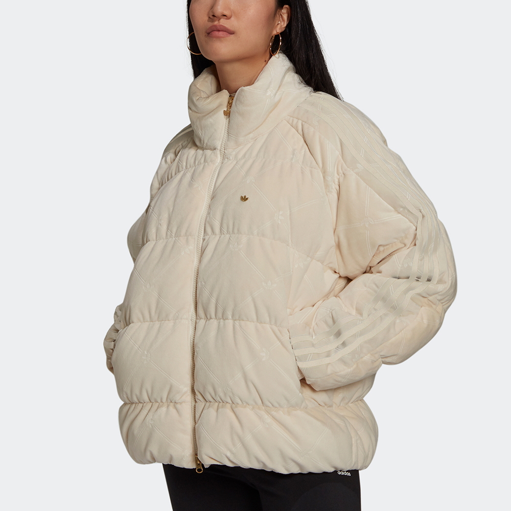 Shop (W) アディダスオリジナルス ソリッドカラー パファージャケット オフホワイト GU1777