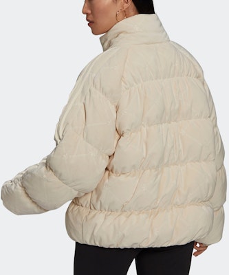 (W) アディダスオリジナルス ソリッドカラー パファージャケット オフホワイト GU1777 Purchase (W) アディダスオリジナルス ソリッドカラー パファージャケット オフホワイト GU1777