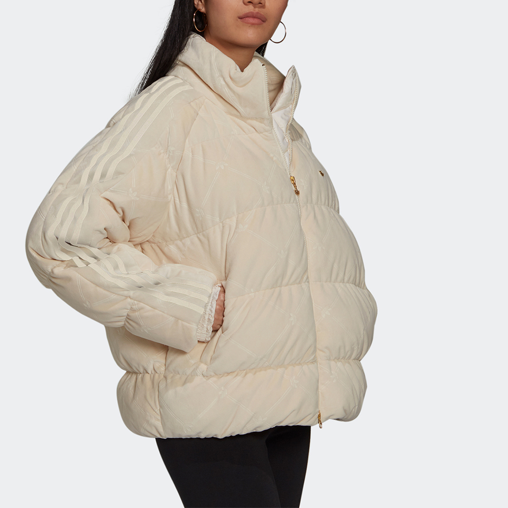 Details for (W) アディダスオリジナルス ソリッドカラー パファージャケット オフホワイト GU1777