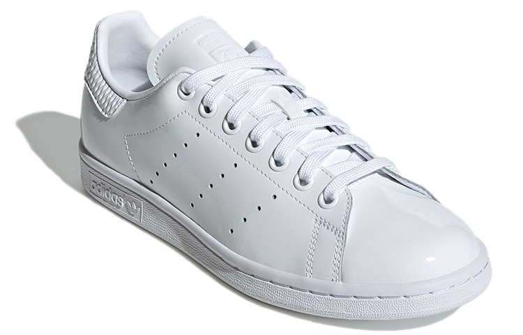 Lookbook (W) スタンスミス BCKL 白 (Stan Smith BCKL ホワイト) EE4760