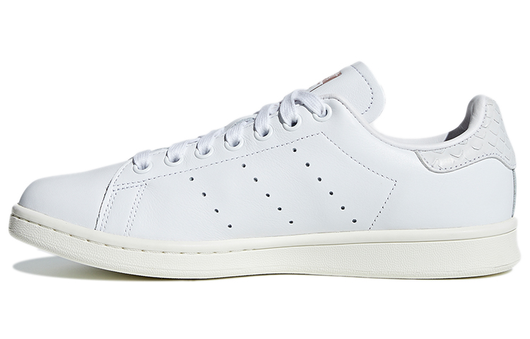 Buy adidas originals Stan Smith 耐磨輕便休閒板鞋 女款 亮白