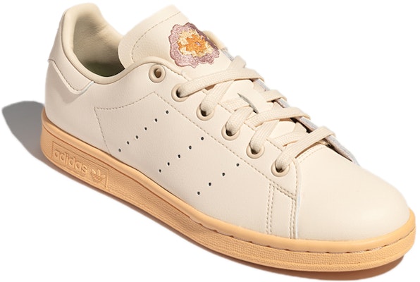 (W) 阿迪达斯三叶草斯坦·史密斯“奶油黄” GZ2065 Lookbook (W) 阿迪达斯三叶草斯坦·史密斯“奶油黄” GZ2065