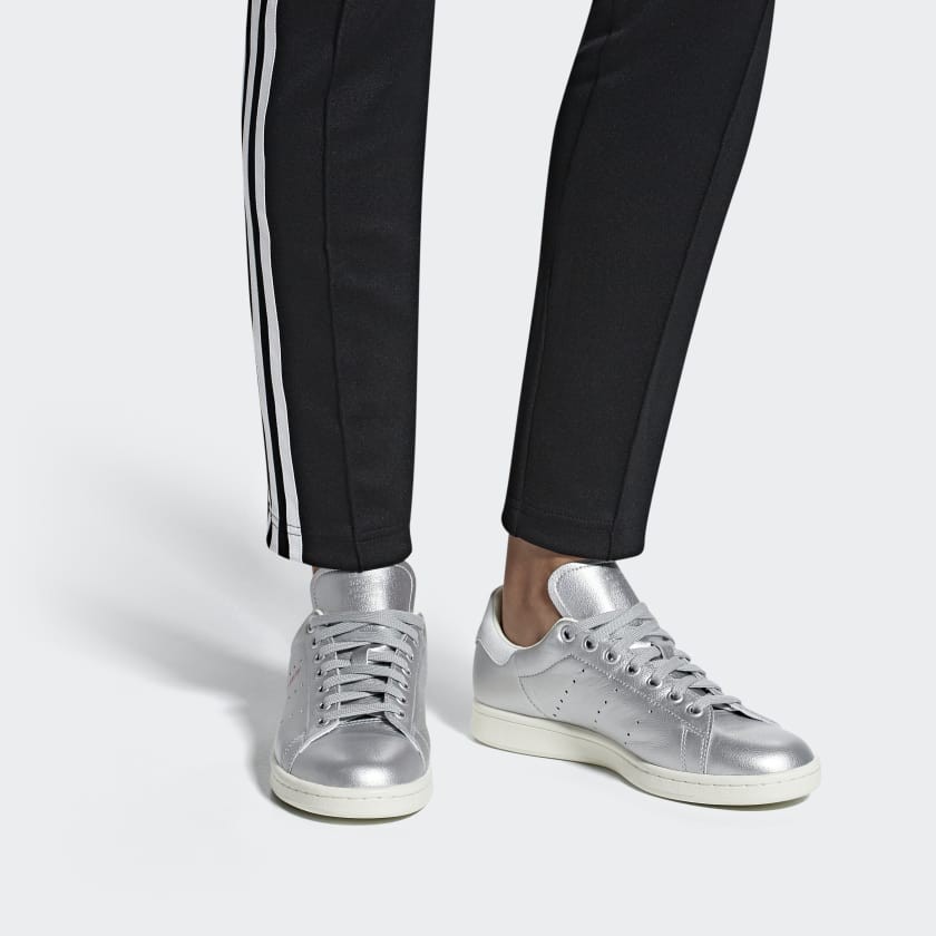 Sizing (W) adidas originals Stan Smith 'Perak Putih Merah' B41750