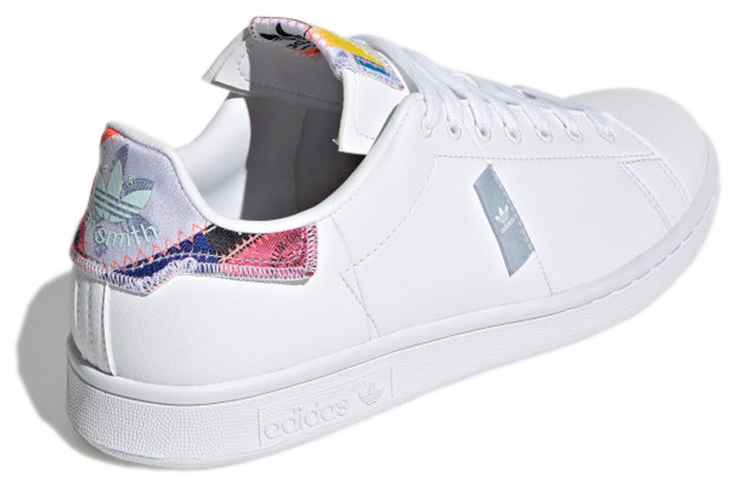 Shop (W) adidas Originals Stan Smith 'Blanco Gris' H03927