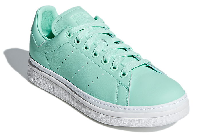 Lookbook (W) 아디다스 오리지널 스탠스미스 뉴볼드 (그린) BB7776