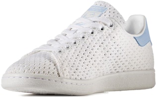 (W) adidas Originals Stan Smith W 'Putih Biru Mudah' S82257 Lookbook (W) adidas Originals Stan Smith W 'Putih Biru Mudah' S82257