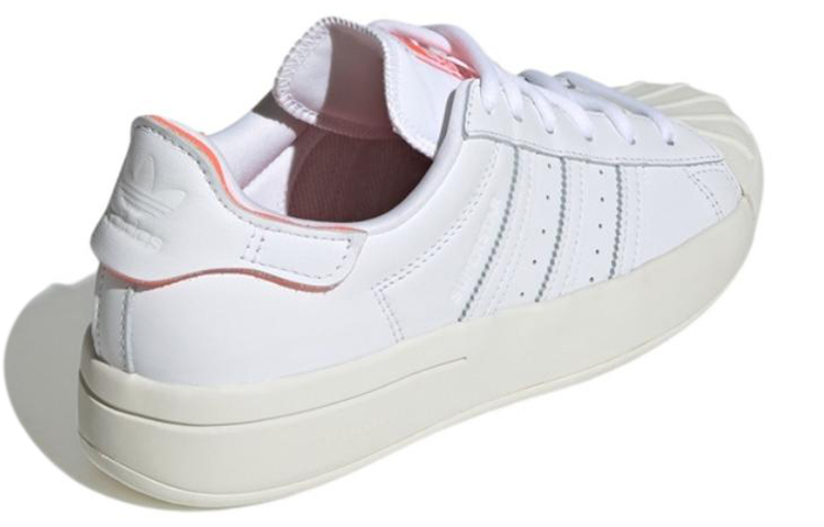 Shop (W) adidas Originals Superstar Ayoon Sepatu Sneakers GV9543