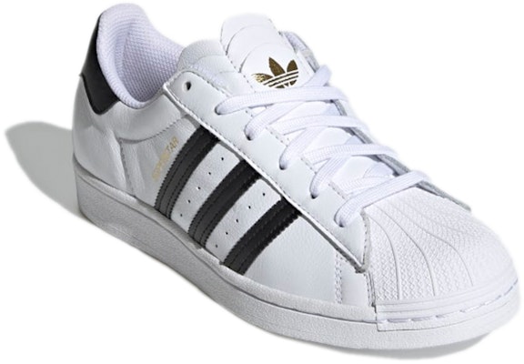 (W) adidas Superstar 'Putih Garis Hitam' H03904 Lookbook (W) adidas Superstar 'Putih Garis Hitam' H03904