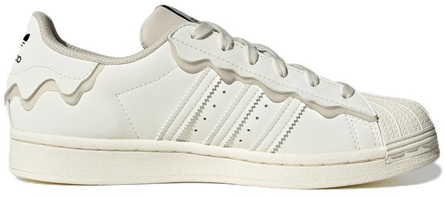 Adidas originals women's top superstar sneaker 70