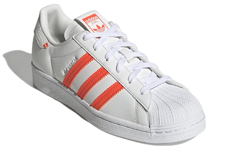 Lookbook (W) 아디다스 오리지널 슈퍼스타 '흰주황' (adidas Originals 슈퍼스타 '흰주황') GZ3451