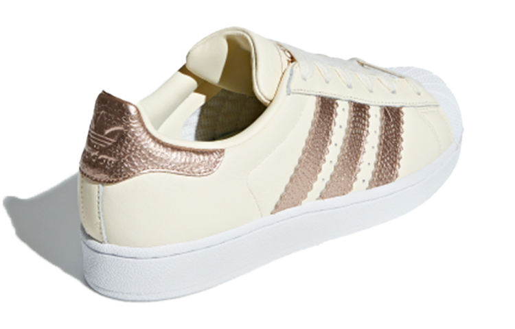 Shop adidas originals Superstar 低筒 板鞋 女款 白銅金