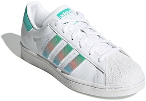 (W) adidas Originals Superstar Putih/Hijau/Biru GZ2798 Lookbook (W) adidas Originals Superstar Putih/Hijau/Biru GZ2798