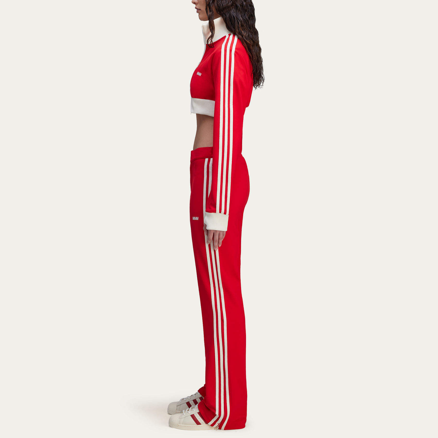 Details for (W) adidas Originals x AVAVAV 紅色FW24時尚拉鍊外套聯名款 JG8784