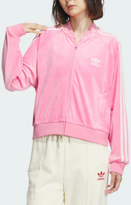 (W) 아디다스 오리지널스 x 페이페이 루안 벨루어 SST 핑크 레트로 자켓 FW23 IX4223 Lookbook (W) 아디다스 오리지널스 x 페이페이 루안 벨루어 SST 핑크 레트로 자켓 FW23 IX4223