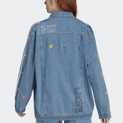 (W) アディダス オリジナルス x フィオルッチ ブルー グラフィティ デニム ジャケット ストライプ付き FL4147 Purchase (W) アディダス オリジナルス x フィオルッチ ブルー グラフィティ デニム ジャケット ストライプ付き FL4147