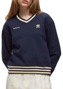 (W) adidas Originals x Sporty & Rich SS23 Jersey de Punto Negro con Logo en V. IN5246 Shop (W) adidas Originals x Sporty & Rich SS23 Jersey de Punto Negro con Logo en V. IN5246