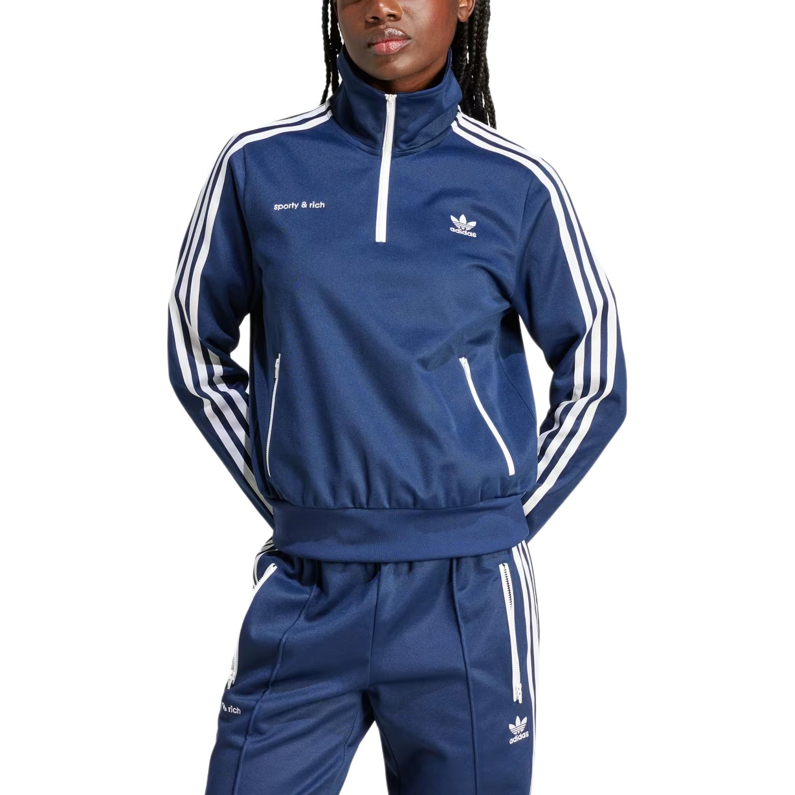 Lookbook (W) adidas Originals x Sporty & Rich SS24 藍色條紋標誌運動外套。 JD3770