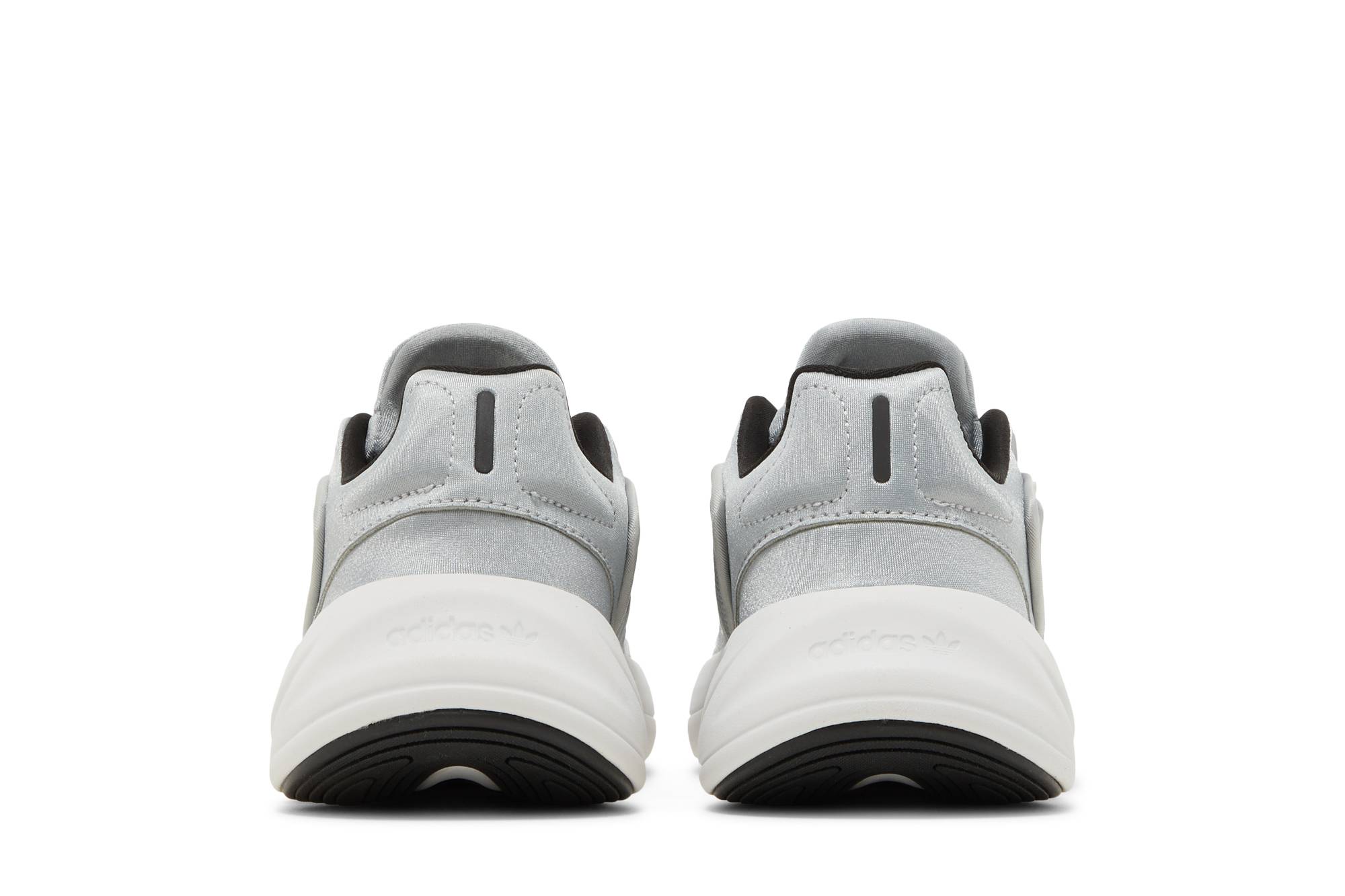 Details for （女性）adidas Ozelia '銀色金屬' GX3636