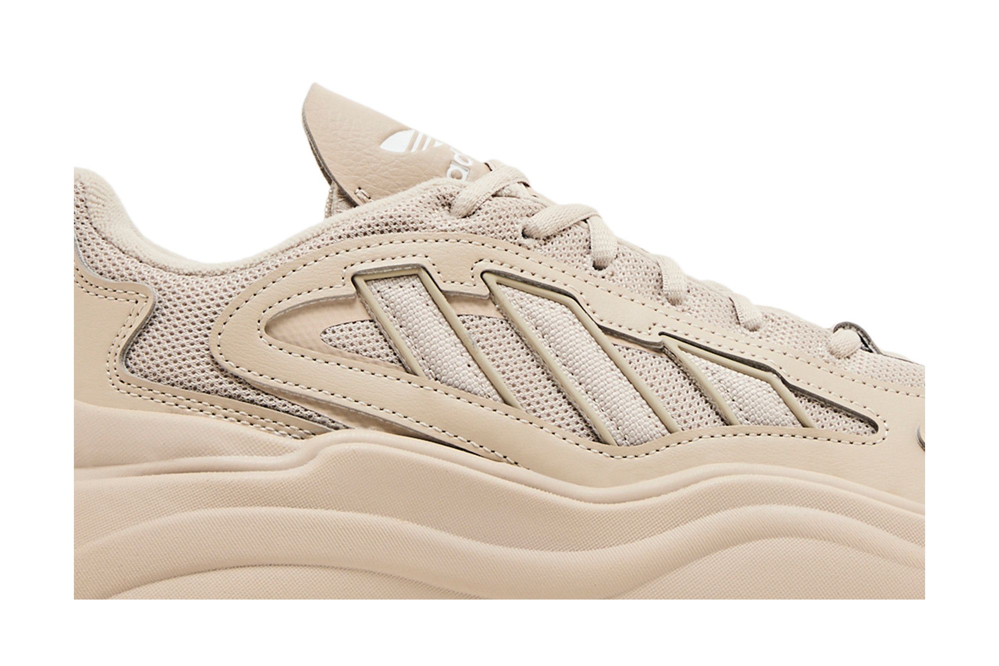 Lookbook (W) adidas Ozgaia ''Wonder Beige'' Sneaker IG6050