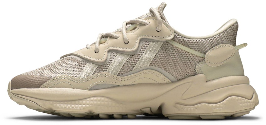 (W) adidas Ozweego 'Bliss' Sepatu Putih Q46167 Lookbook (W) adidas Ozweego 'Bliss' Sepatu Putih Q46167