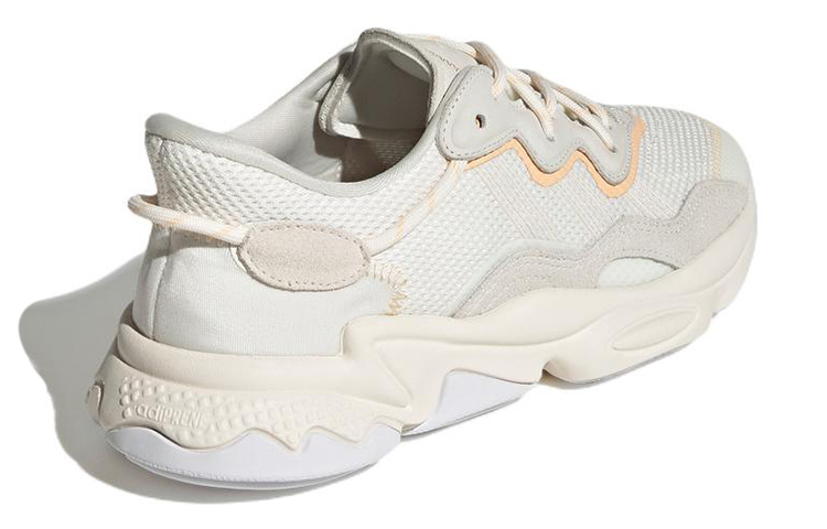 Shop (W) adidas Ozweego 'Blanco Tiza Melocotón' HP7733