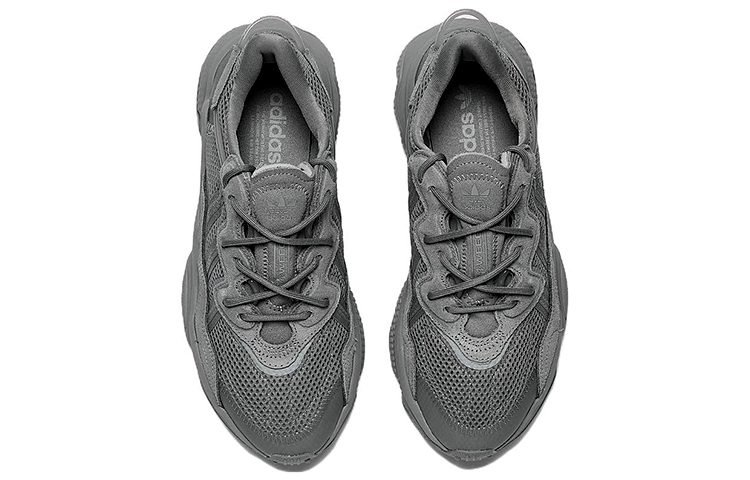 Shop (W) adidas Ozweego 'Gris Carbón' GW6923