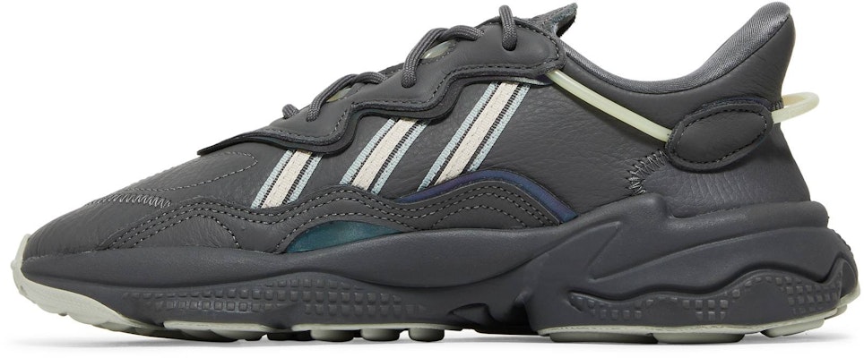(W) adidas Ozweego 'Gris Ceniza Plata' EE5718 Lookbook (W) adidas Ozweego 'Gris Ceniza Plata' EE5718
