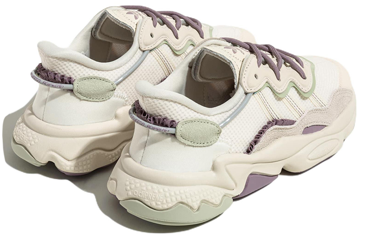 Shop (W) adidas Ozweego 'Putih Hijau Halo' FZ5633
