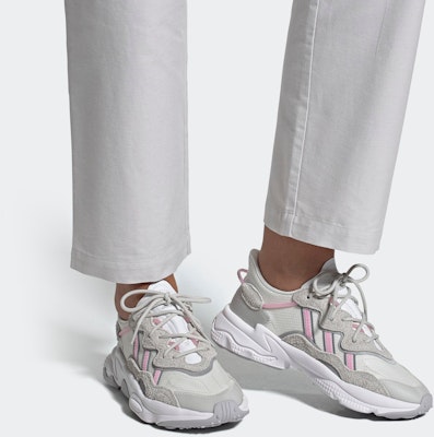 (W) adidas Ozweego 'Putih True Pink' EG8729 Sizing (W) adidas Ozweego 'Putih True Pink' EG8729